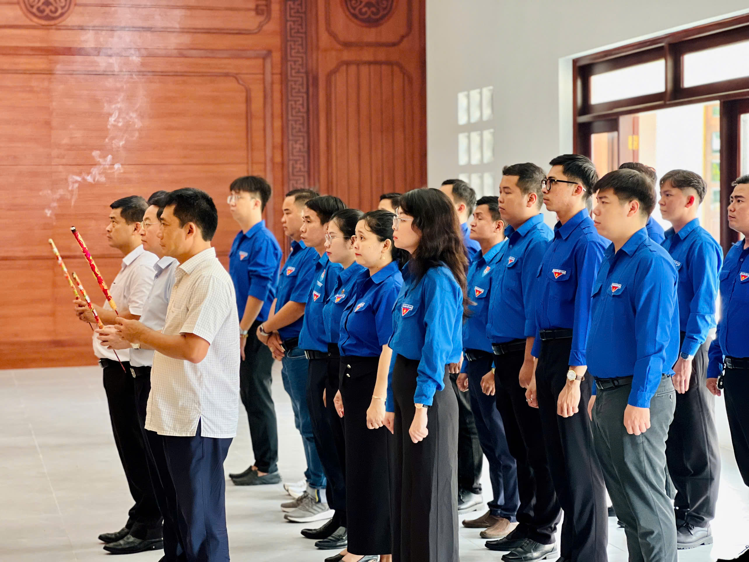 Hành Trình Về Nguồn Và Lễ Tri Ân Các Anh Hùng Liệt Sĩ